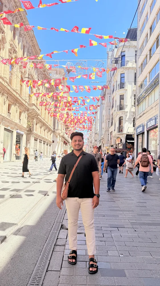 Shanawar standing on Istiklal Street in Istanbul